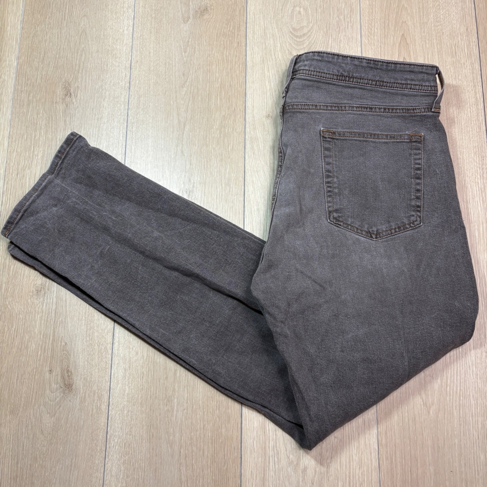 Cremieux Premium Denim Relaxed Straight Jeans Charcoal Gray 36/32 Mens Pants